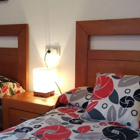 Realrent Vega De La Selva 아파트